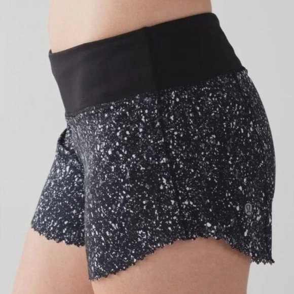 lululemon Fast As Light Black Gray Splatter Speckled Scalloped Running - Picture 1 of 4